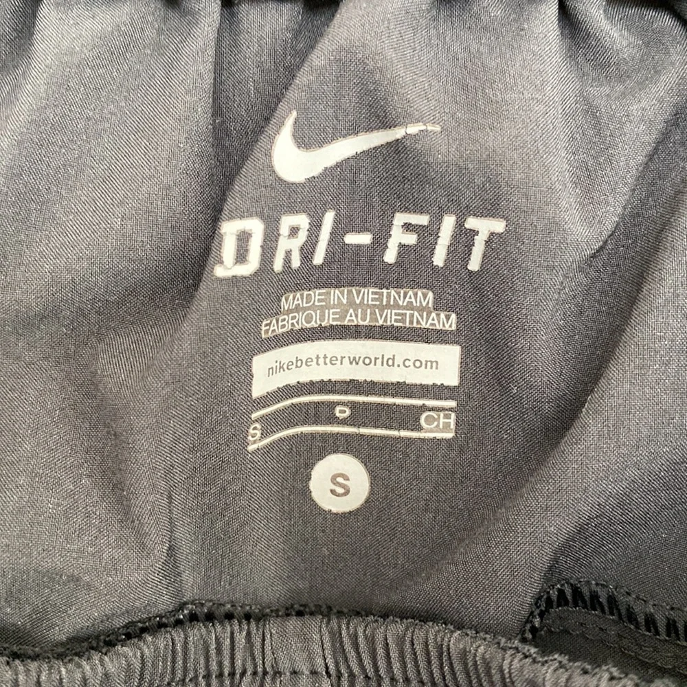 Nike Men’s Dri-Fit black running joggers. Size small.